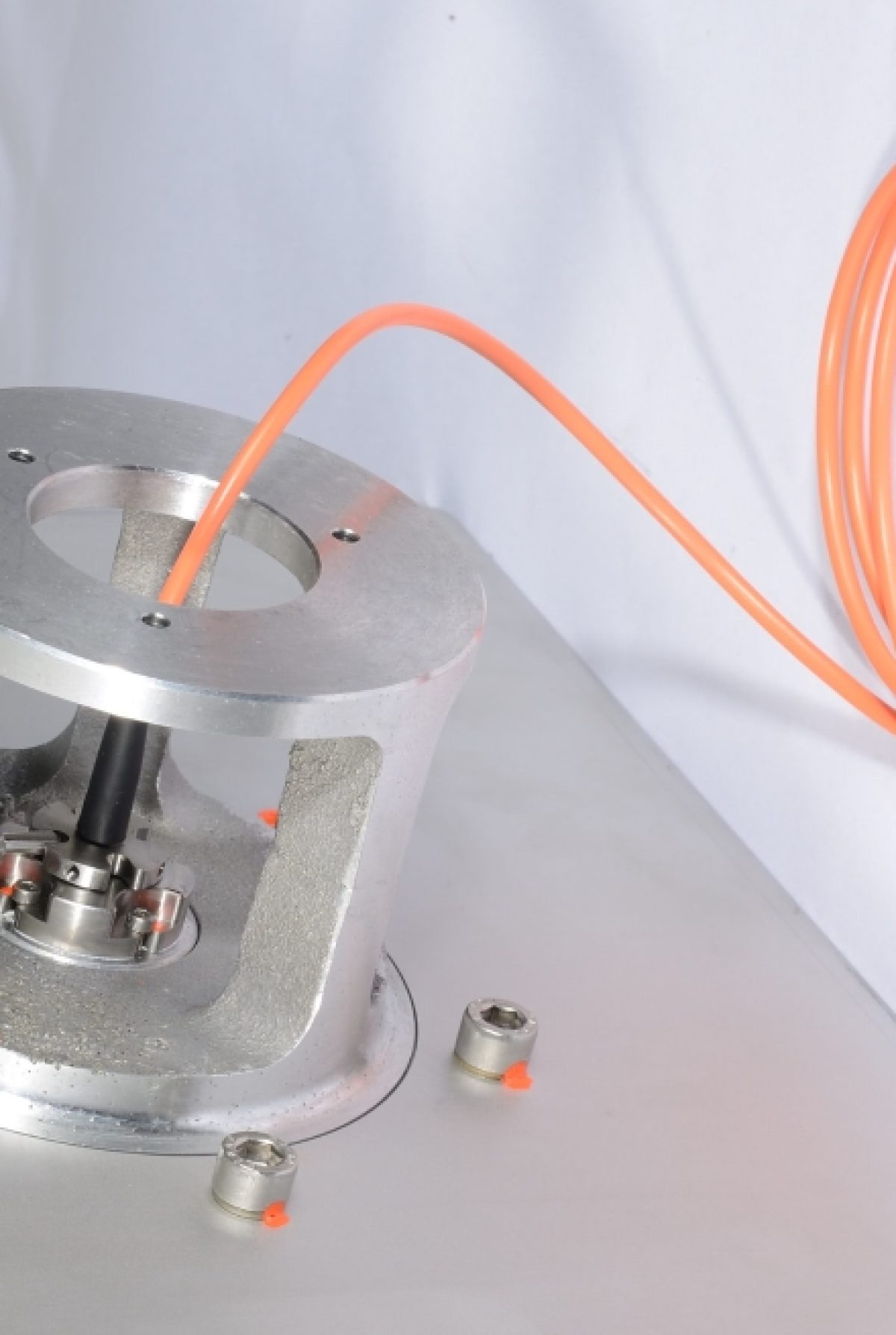 News: Compact Fiber Optic Rotary Joint for data transmission at motor cable  reels